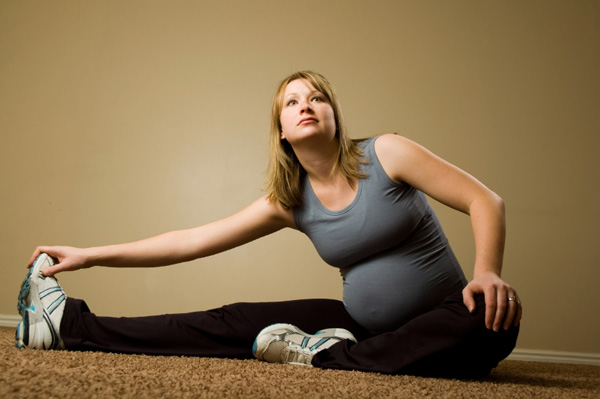 THE ULTIMATE FITNESS GUIDE FOR PREGNANT WOMAN